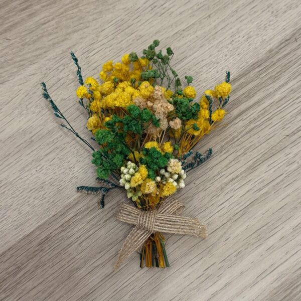 Ramillete de flores preservadas